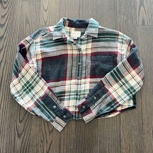 American Eagle cropped flannel XS